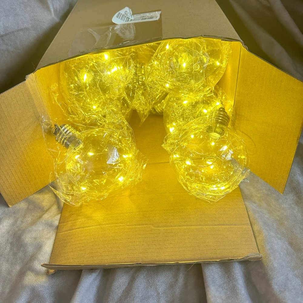 Warm Yellow LED Christmas bulbs